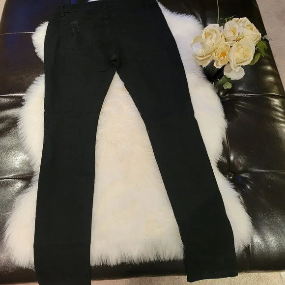 NWOT Distressed Relax  Fit Black Jeans - Picture 7 of 8